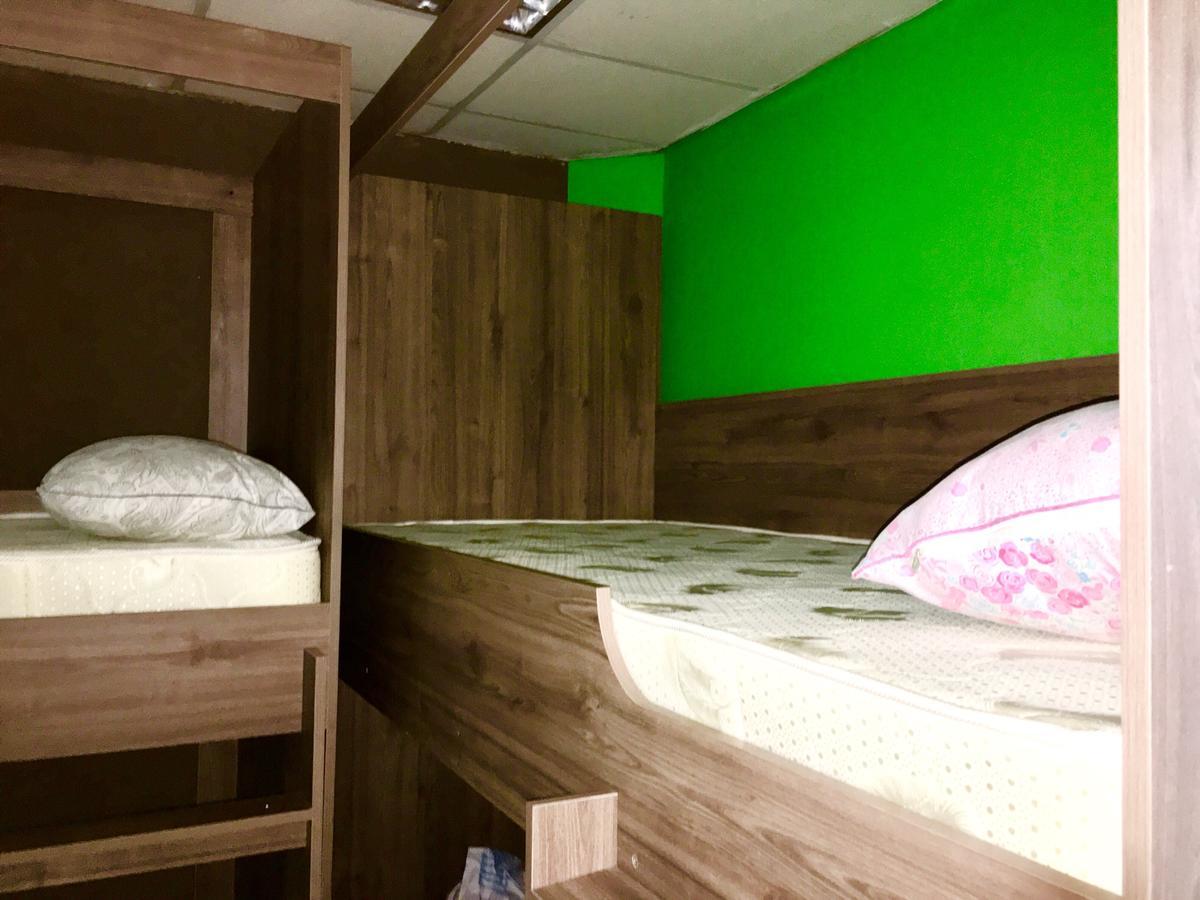 Apelsin Hostel Almati Kültér fotó